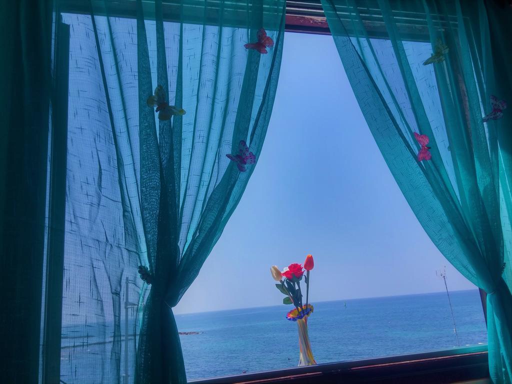 777 Beach Guesthouse Paphos Kültér fotó
