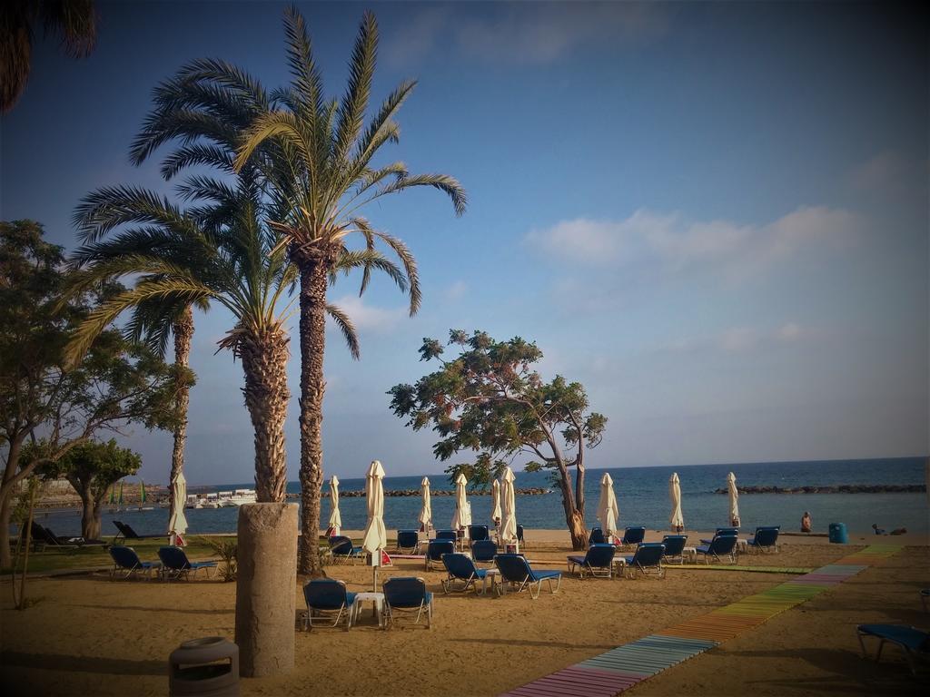 777 Beach Guesthouse Paphos Kültér fotó