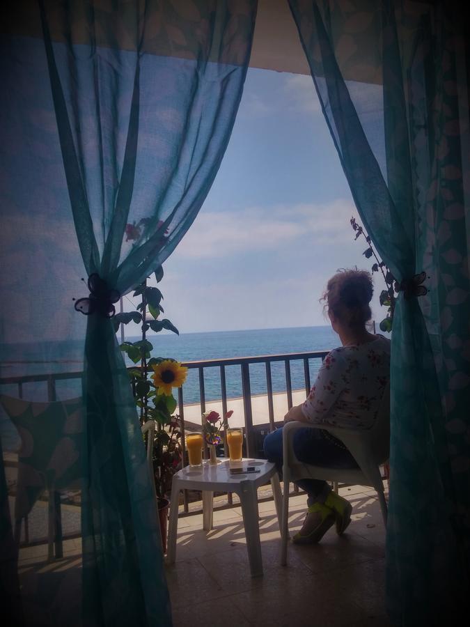 777 Beach Guesthouse Paphos Kültér fotó