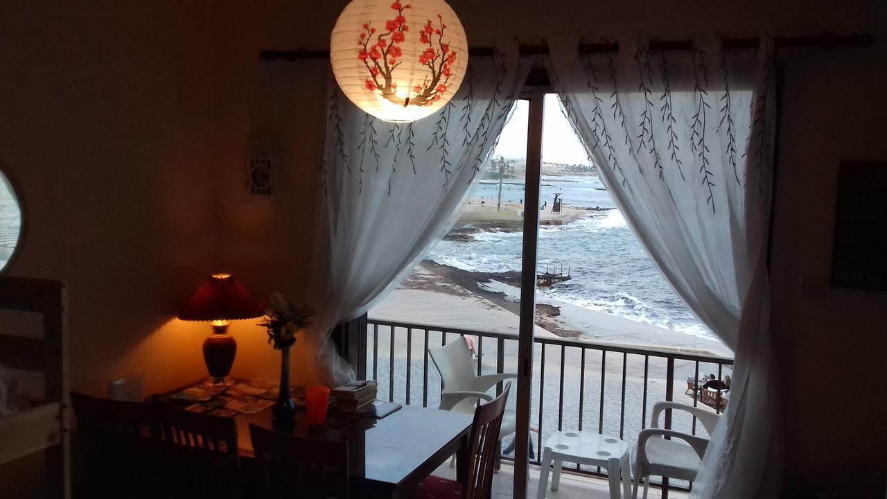 777 Beach Guesthouse Paphos Kültér fotó