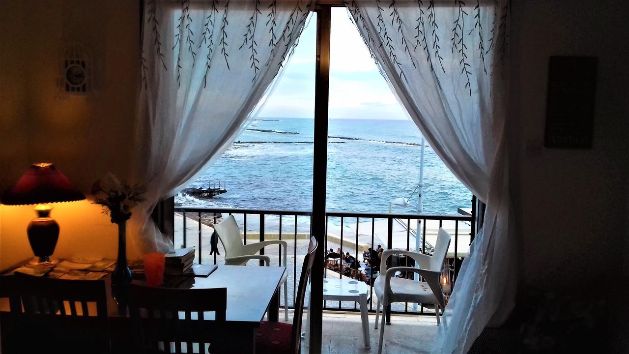 777 Beach Guesthouse Paphos Kültér fotó