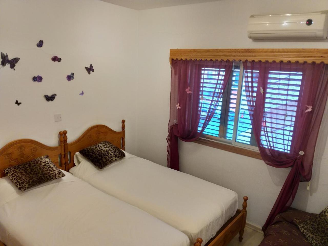 777 Beach Guesthouse Paphos Kültér fotó